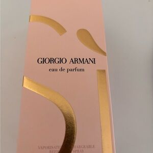 Giorgio Armani Eau de Parfum - Blush Pink with Gold Accents